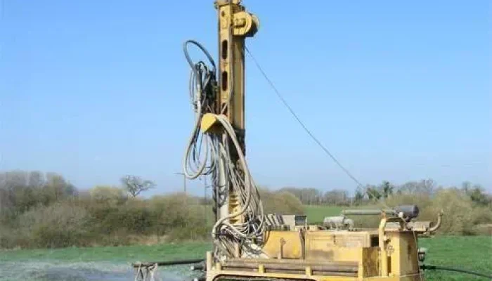 Réalisation d'un forage de puits à Apremont par SARL Renaud